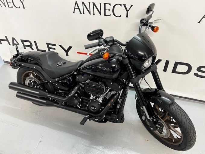 HARLEY-DAVIDSON SOFTAIL LOW RIDER 1868 S 4