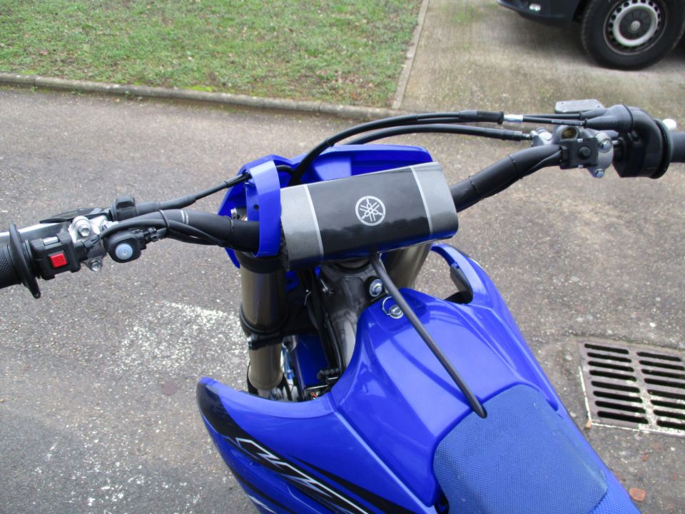 YAMAHA YZ250F 4