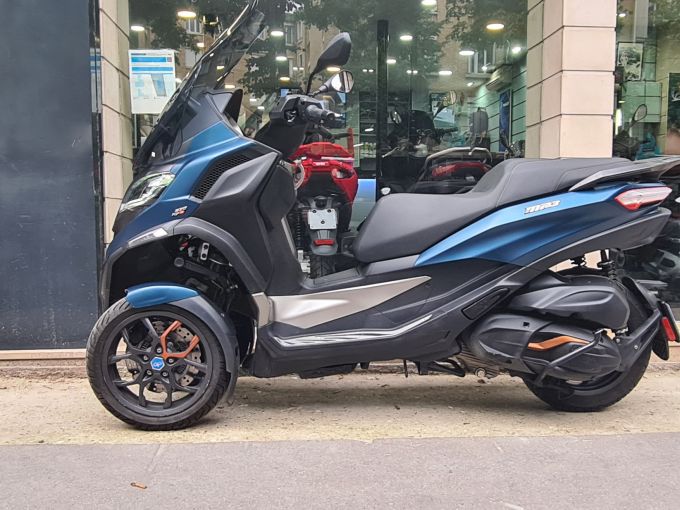 PIAGGIO MP3 530 HPE EXCLUSIVE 4