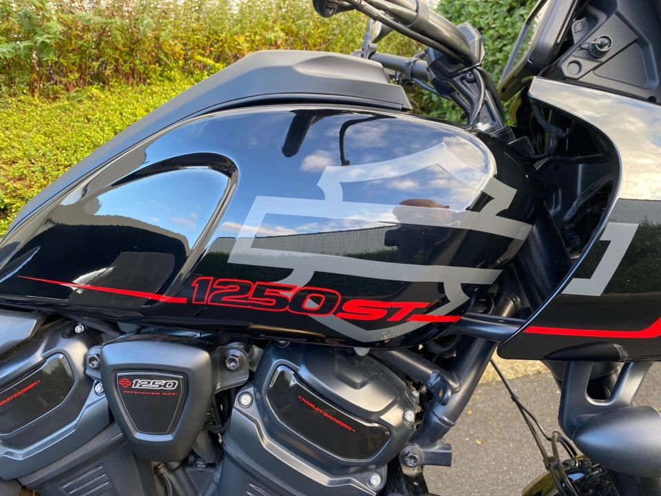 HARLEY-DAVIDSON ADVENTURE PAN AMERICA 1250 ST 4