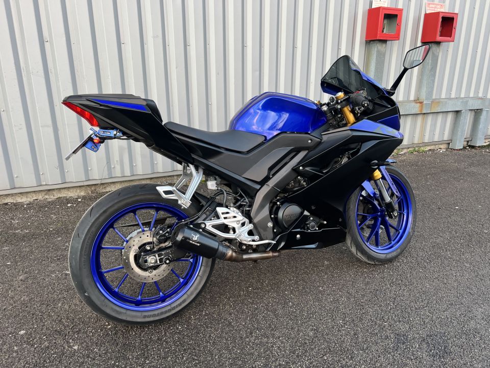 YAMAHA YZF-R 125 4