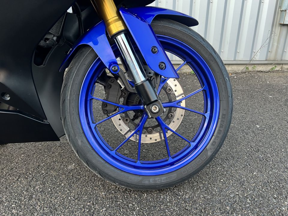 YAMAHA YZF-R 125 4