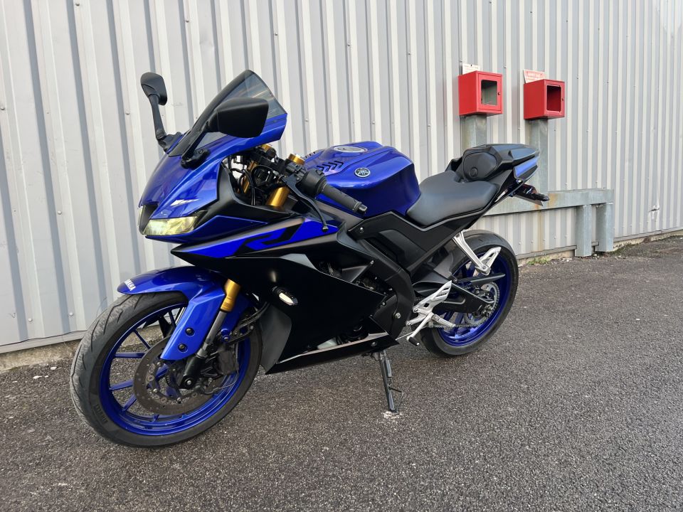 YAMAHA YZF-R 125 4