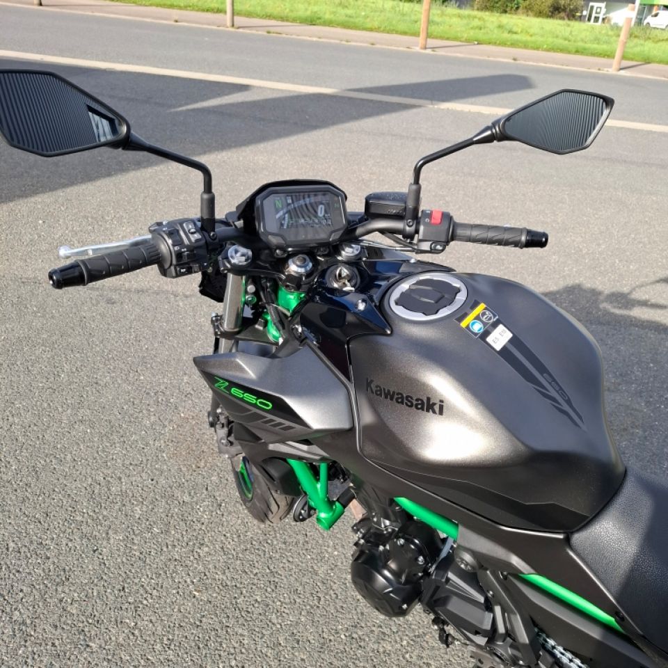 KAWASAKI Z 650 (47.5CV) 4