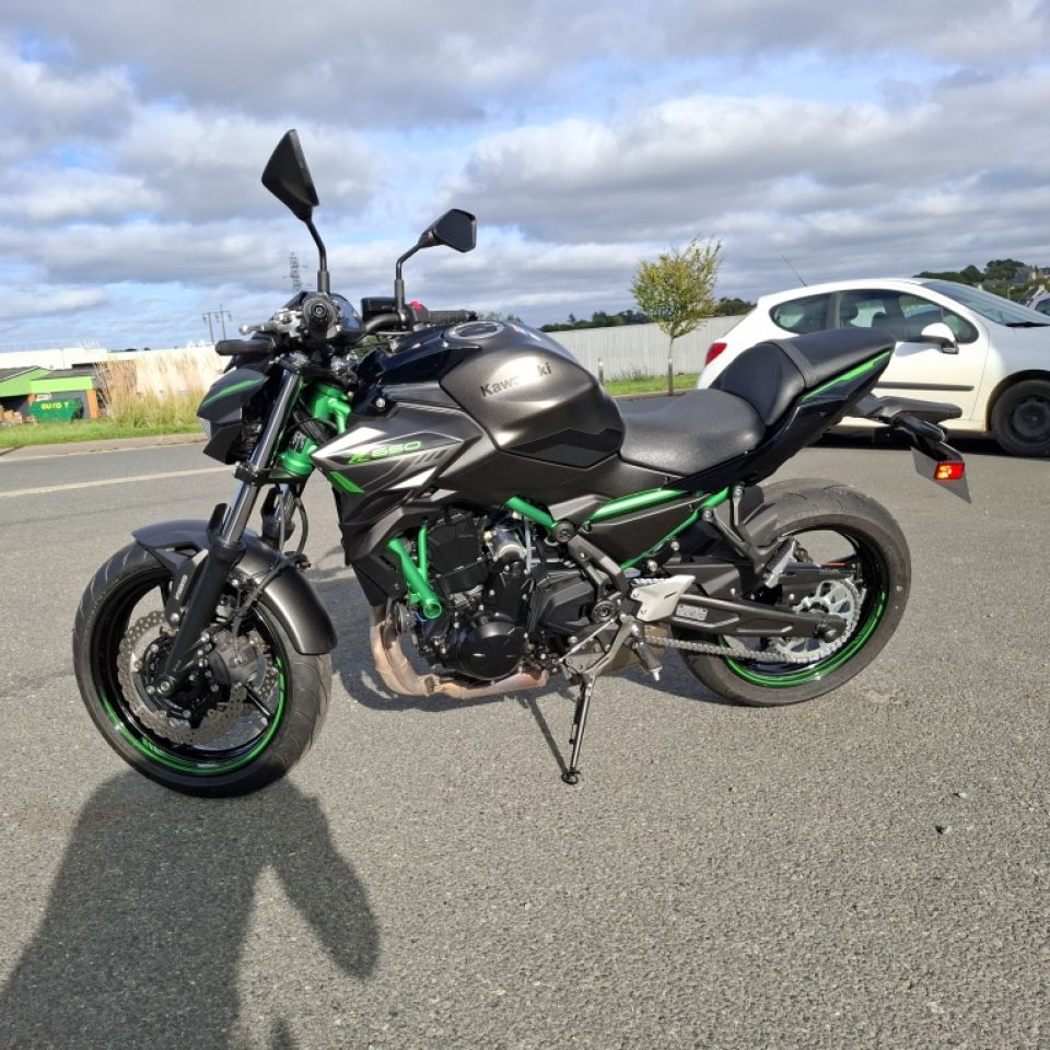 KAWASAKI Z 650 (47.5CV) 4