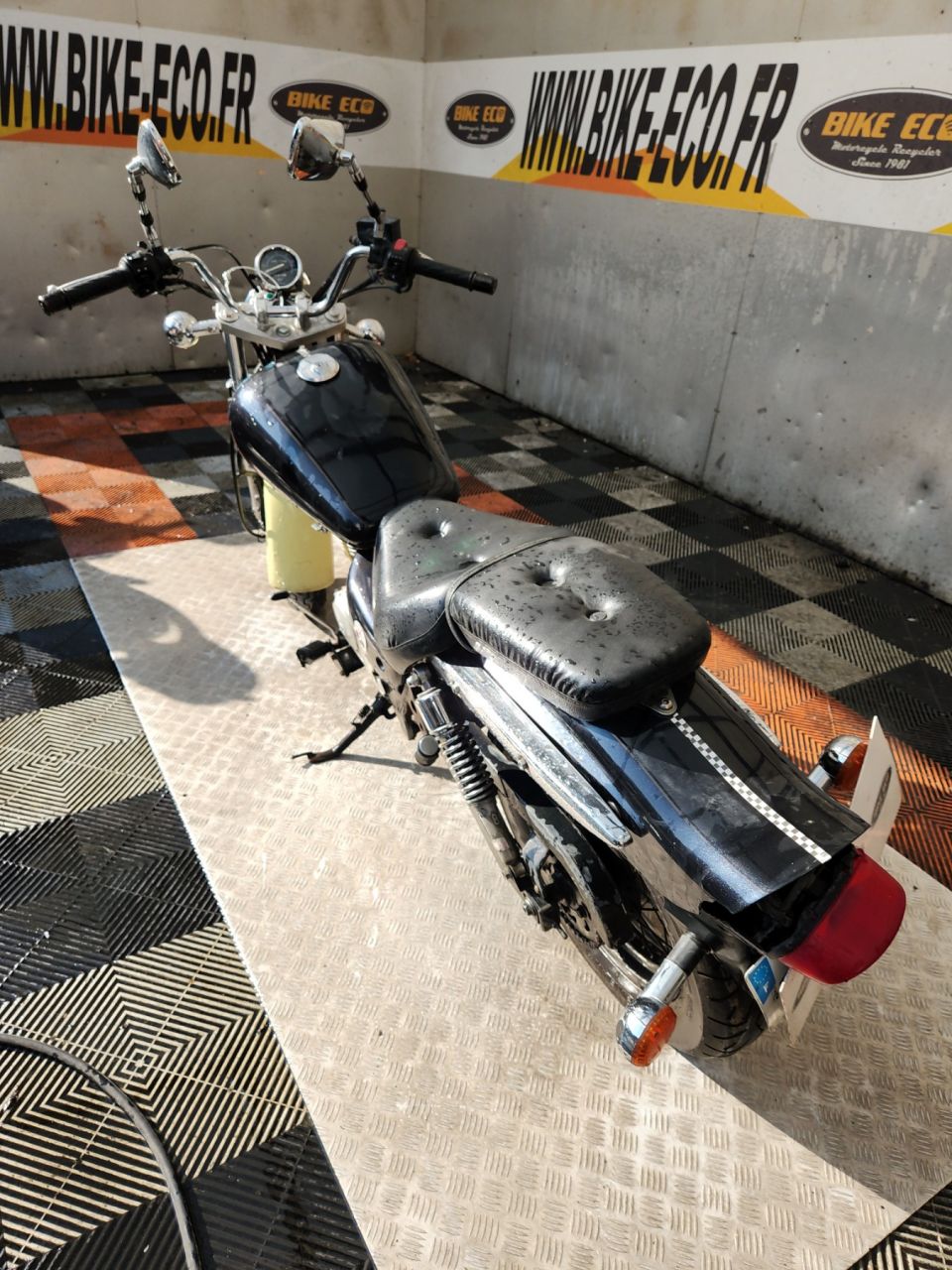 SUZUKI GZ MARAUDER 4