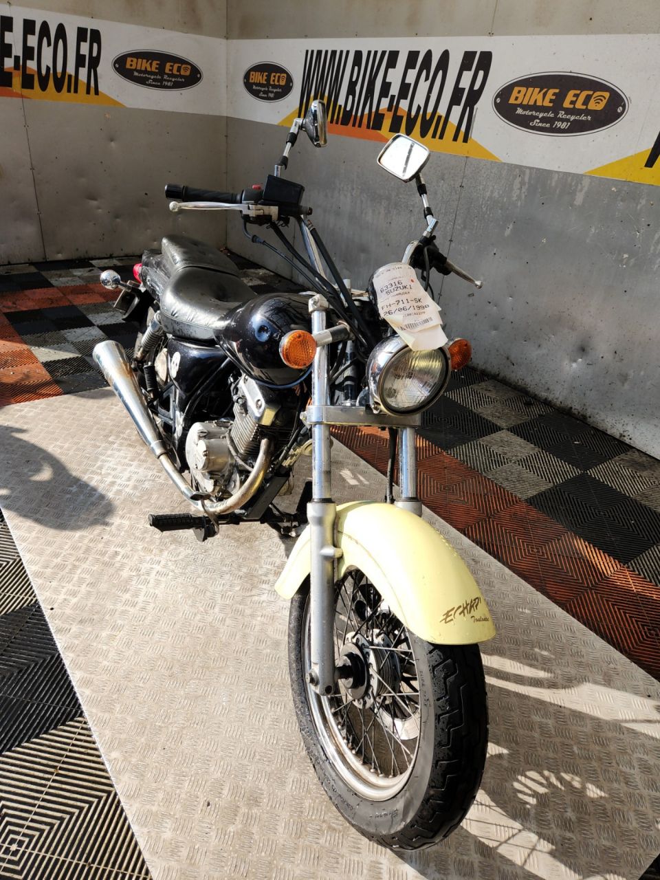 SUZUKI GZ MARAUDER 4