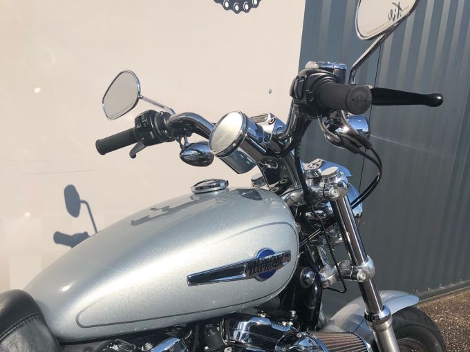 HARLEY-DAVIDSON SPORTSTER 1200 XL 4