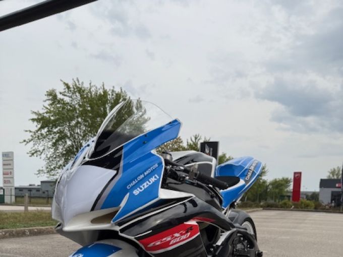 SUZUKI GSX-R 600 4