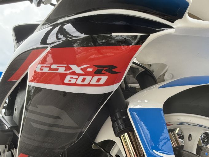 SUZUKI GSX-R 600 4