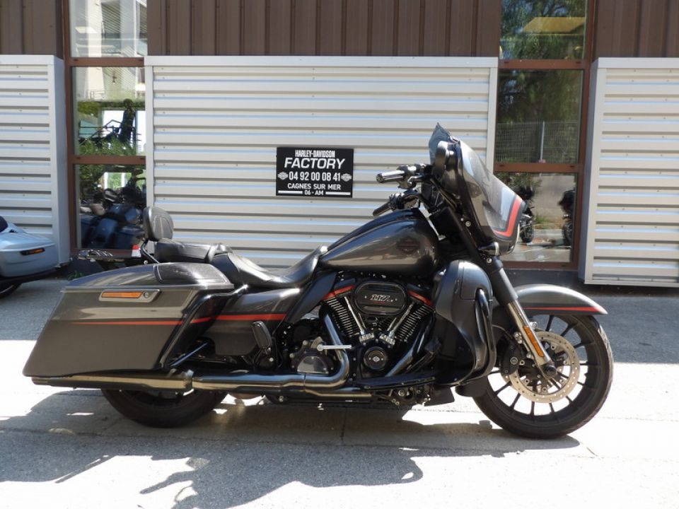 HARLEY-DAVIDSON TOURING STREET GLIDE 1923 CVO  4