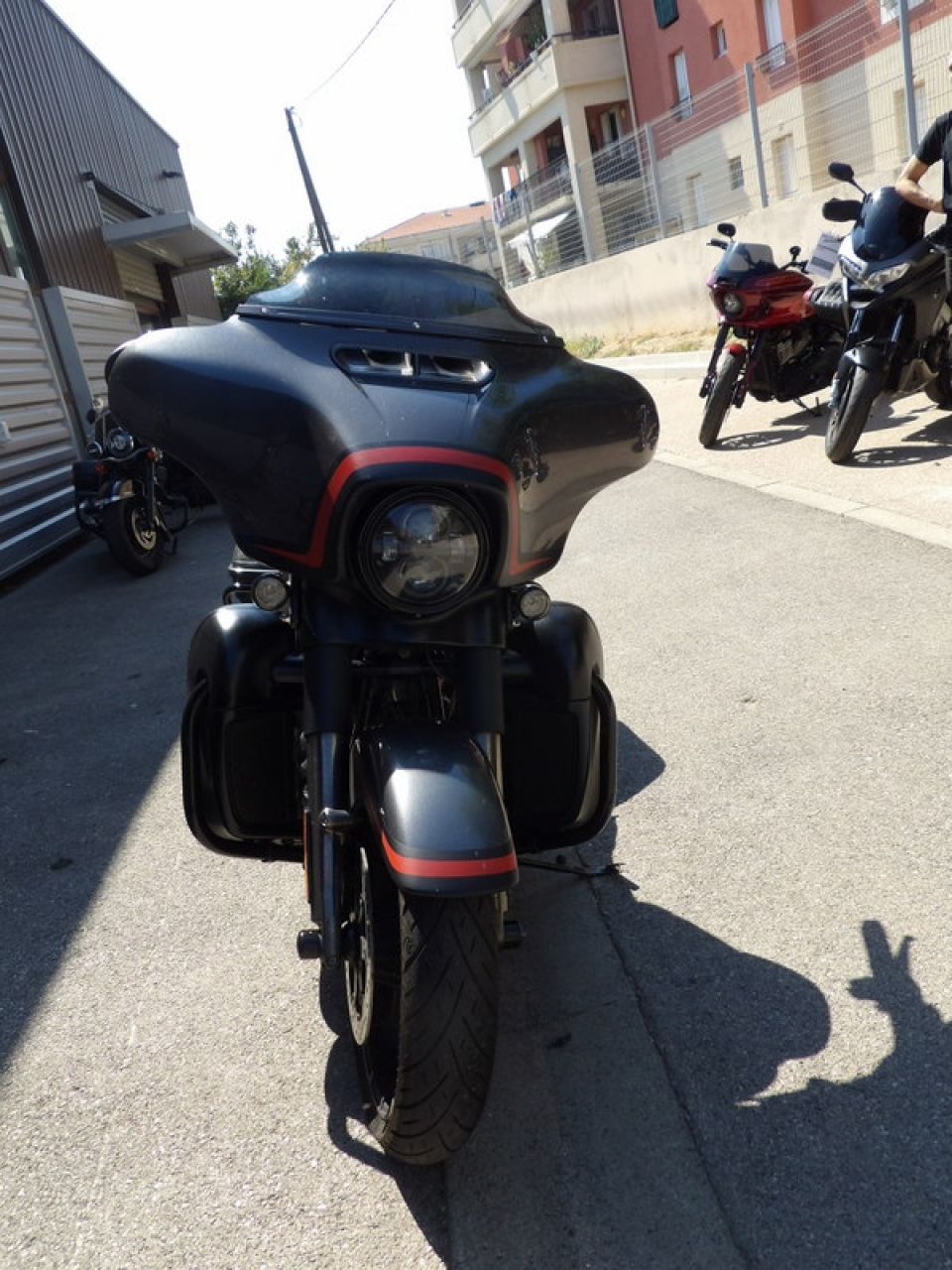HARLEY-DAVIDSON TOURING STREET GLIDE 1923 CVO  4
