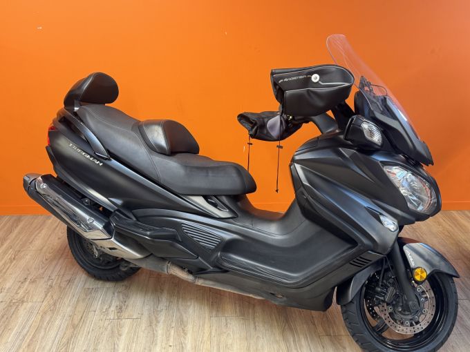 SUZUKI BURGMAN 650 4