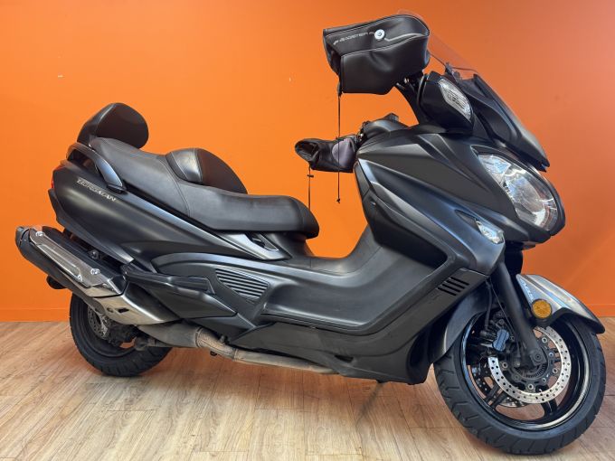 SUZUKI BURGMAN 650 4