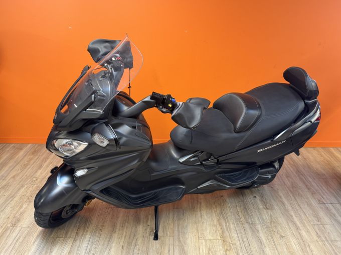 SUZUKI BURGMAN 650 4