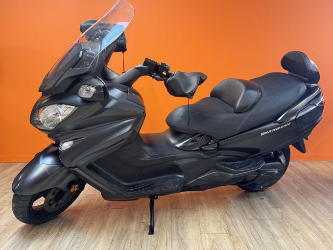 SUZUKI BURGMAN 650 4