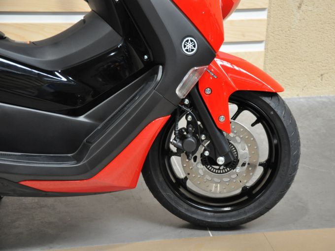 YAMAHA NMAX 125 4