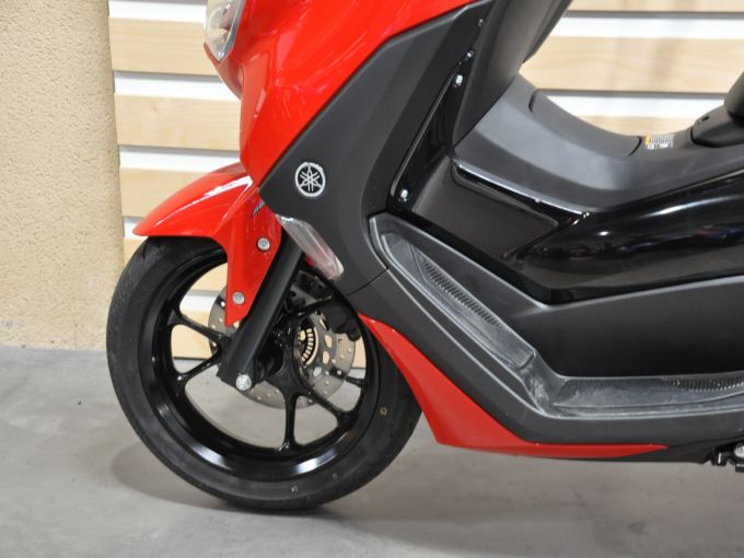 YAMAHA NMAX 125 4