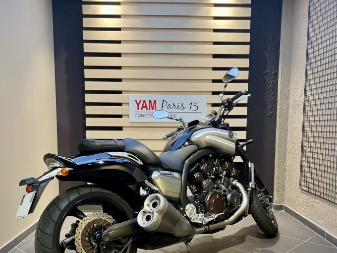 YAMAHA V-MAX 1700 4