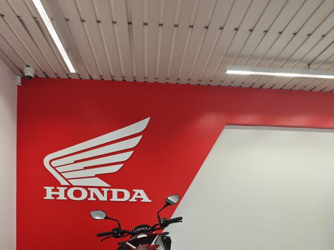 HONDA CB 1000 R 4