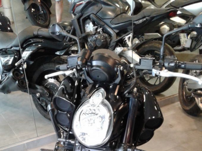 YAMAHA V-MAX 1700 4