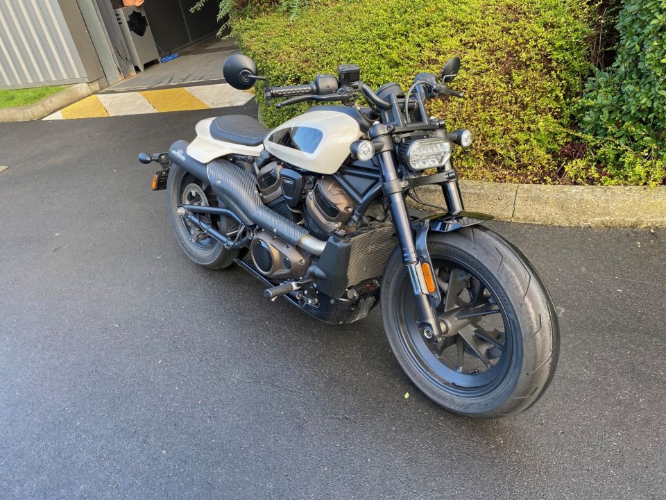 HARLEY-DAVIDSON SPORTSTER 1250 S 4