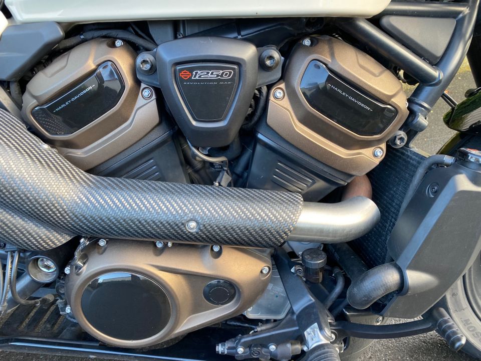 HARLEY-DAVIDSON SPORTSTER 1250 S 4