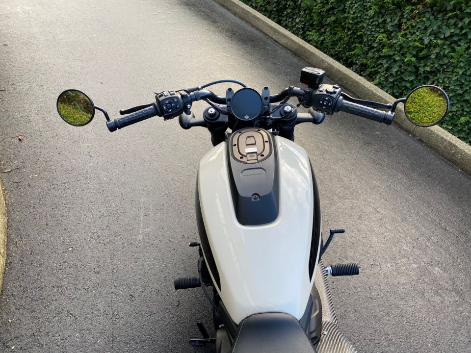 HARLEY-DAVIDSON SPORTSTER 1250 S 4