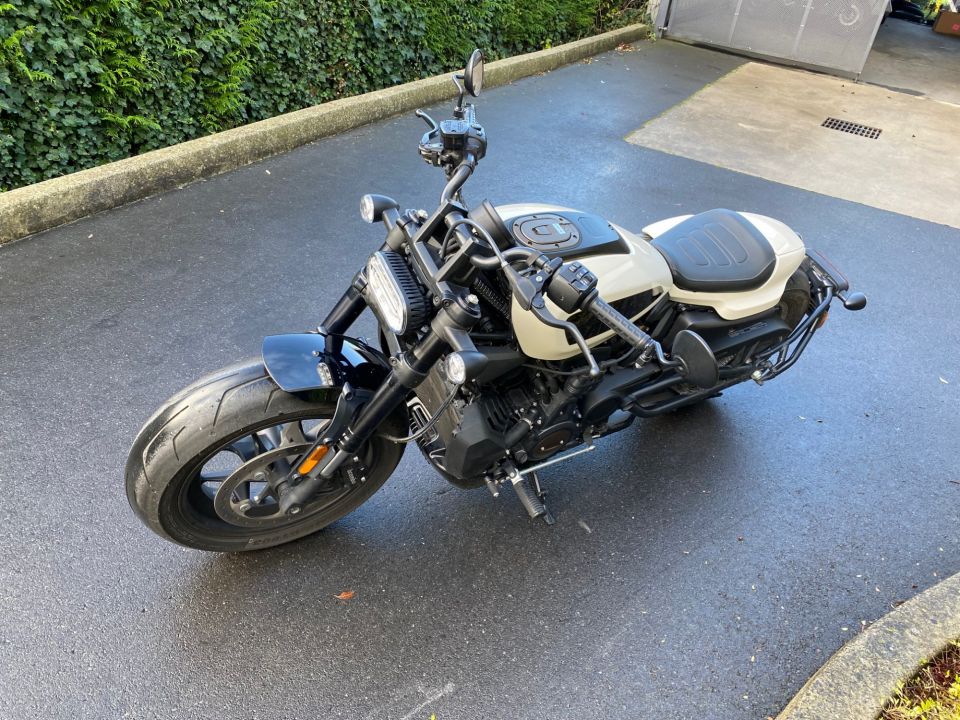 HARLEY-DAVIDSON SPORTSTER 1250 S 4
