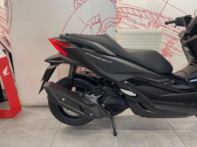 HONDA NSS FORZA 125 4