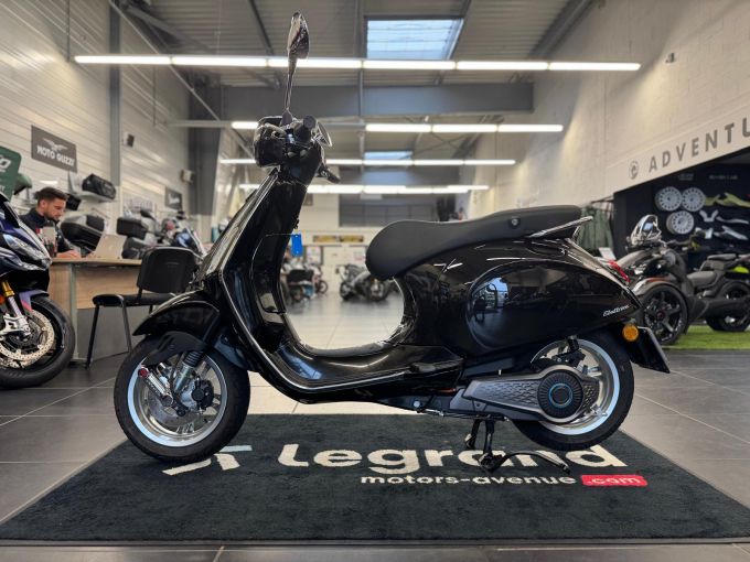 VESPA PRIMAVERA 50 4