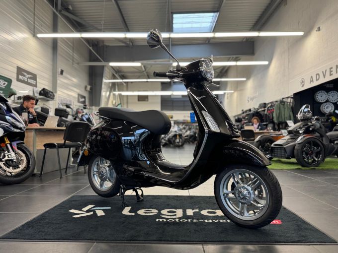 VESPA PRIMAVERA 50 4