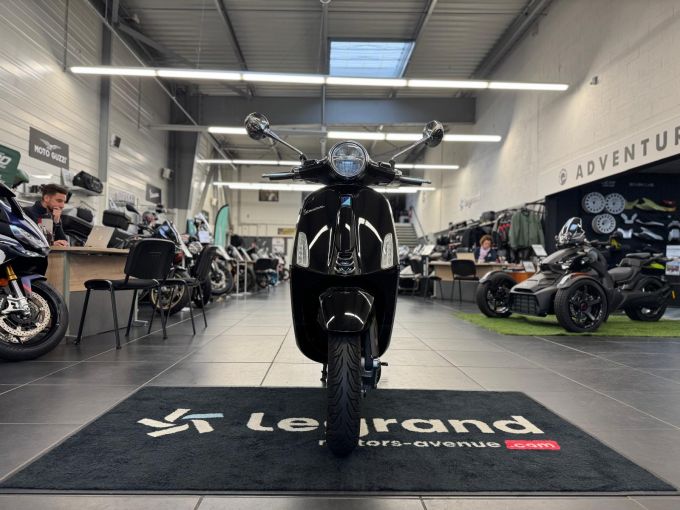 VESPA PRIMAVERA 50 4