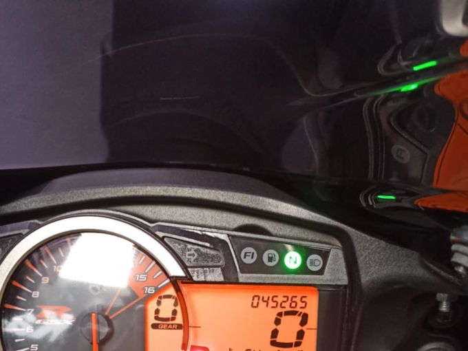 SUZUKI GSX-R 750 4