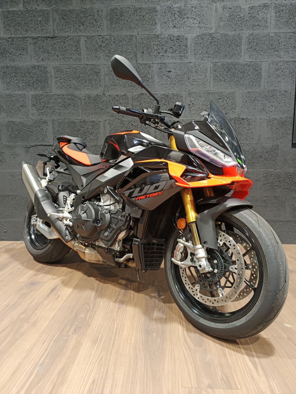 APRILIA TUONO 1100 V4 FACTORY 4