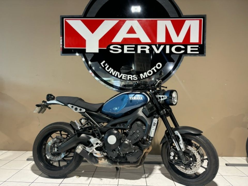 YAMAHA XSR 900 ABS 4