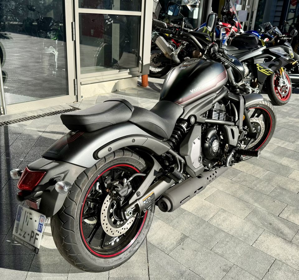 KAWASAKI VULCAN 650 S 4