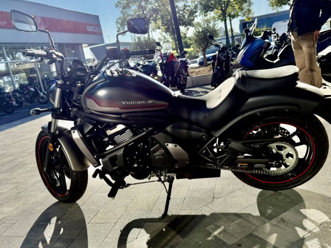 KAWASAKI VULCAN S 4