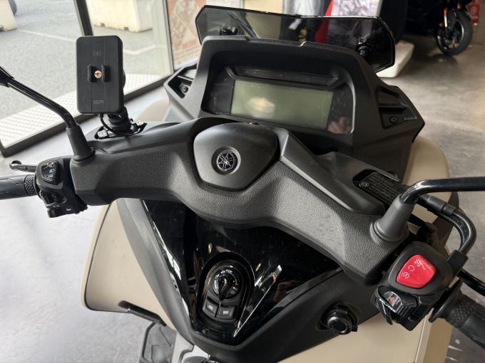 YAMAHA TRICITY 300 4