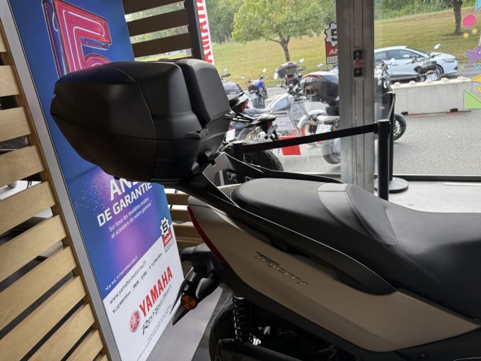 YAMAHA TRICITY 300 4