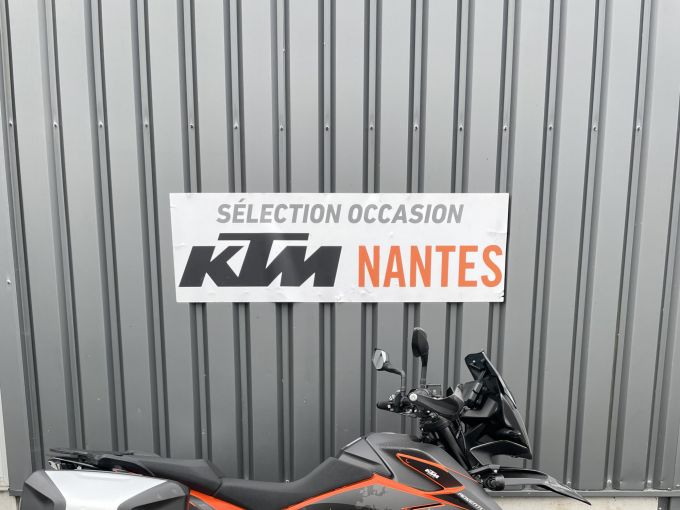 KTM 890 ADVENTURE 4