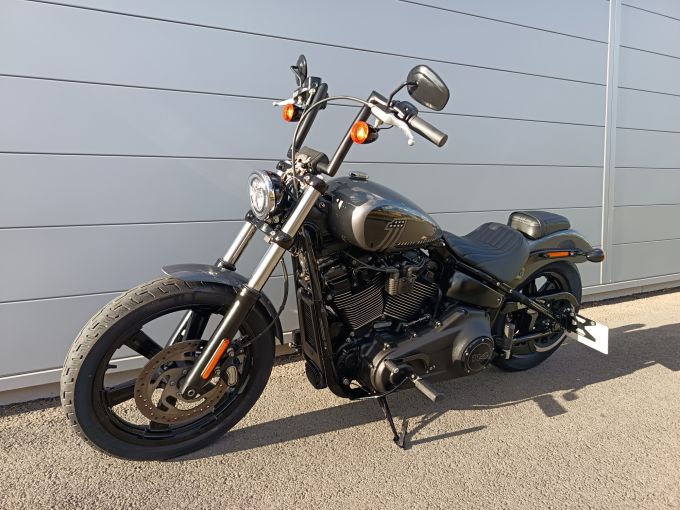 HARLEY-DAVIDSON SOFTAIL STREET BOB 1868 4