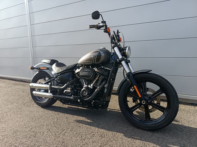 HARLEY-DAVIDSON SOFTAIL STREET BOB 1868 4