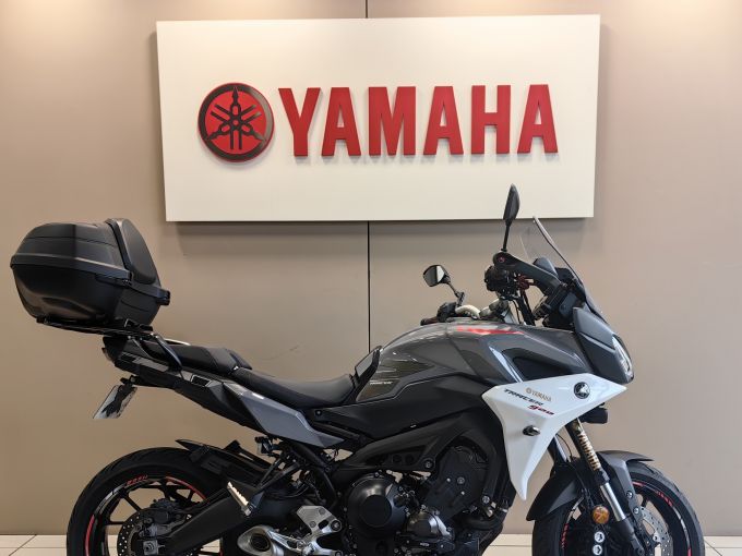 YAMAHA TRACER 900 4