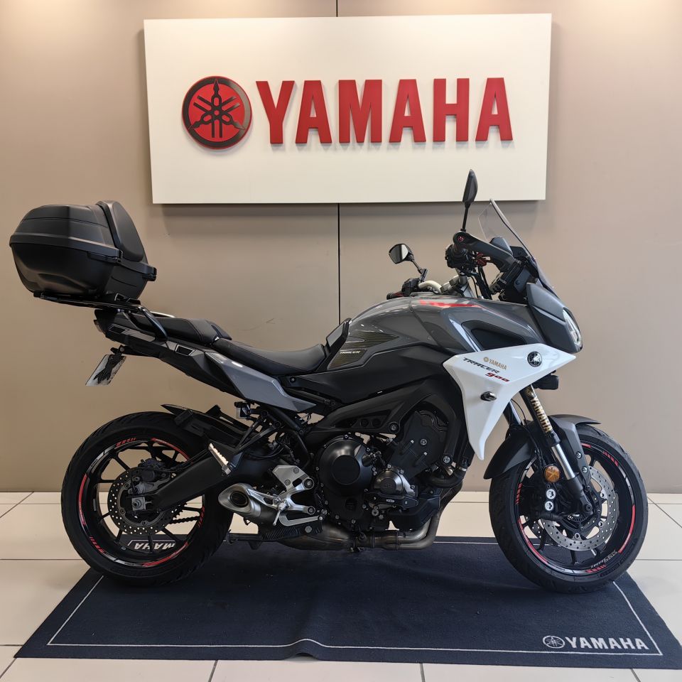 YAMAHA TRACER 900 4