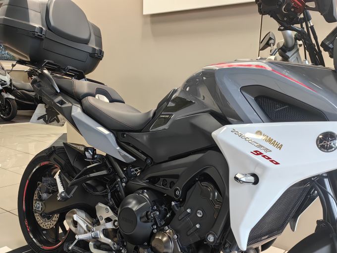 YAMAHA TRACER 900 4