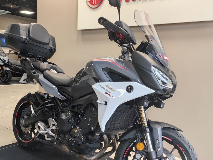 YAMAHA TRACER 900 4