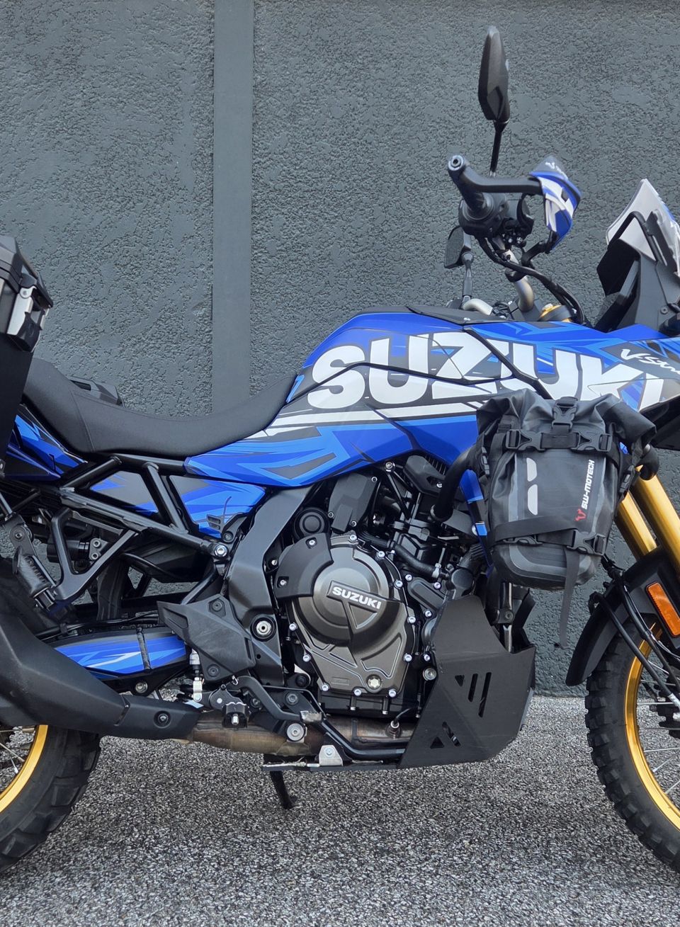 SUZUKI DL V-STROM 800DE 4