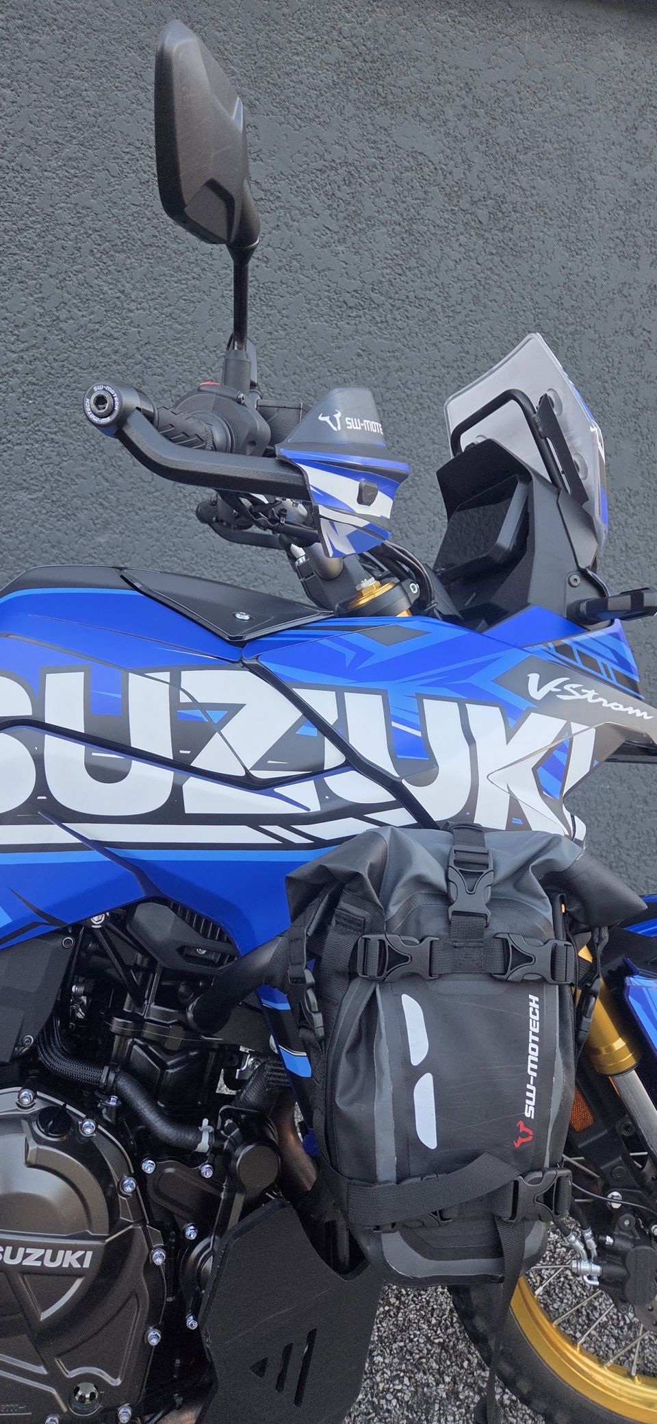 SUZUKI DL V-STROM 800DE 4