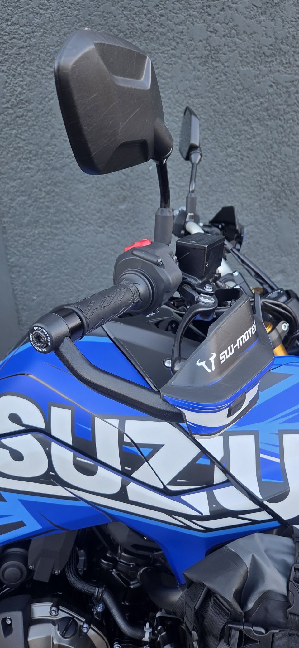 SUZUKI DL V-STROM 800DE 4